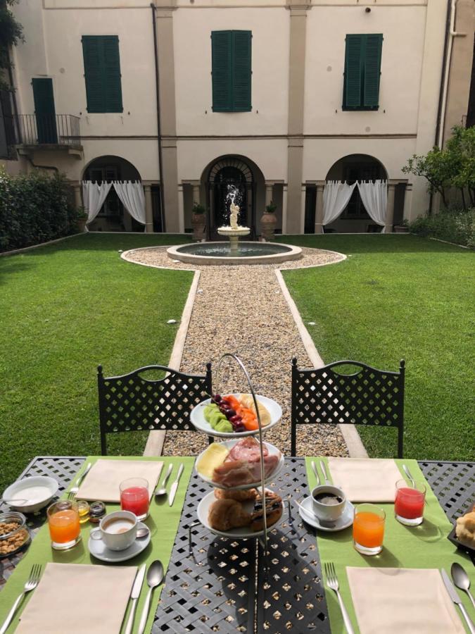 Lucus Exclusive Bed And Breakfast Lucca Exteriör bild