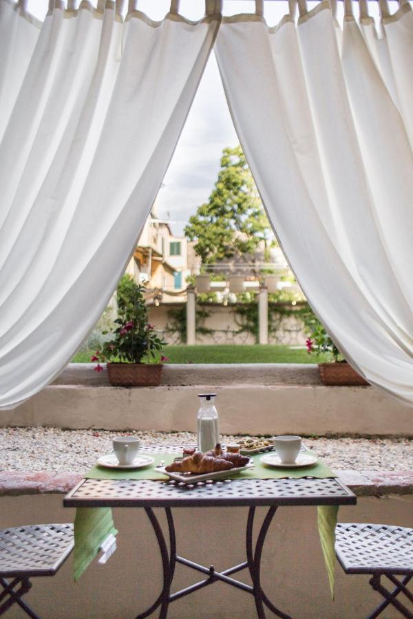 Lucus Exclusive Bed And Breakfast Lucca Exteriör bild